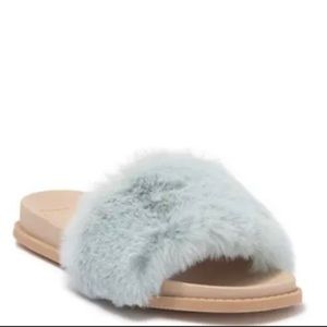New!  Dolce Vita Faux Fur Slides size 8